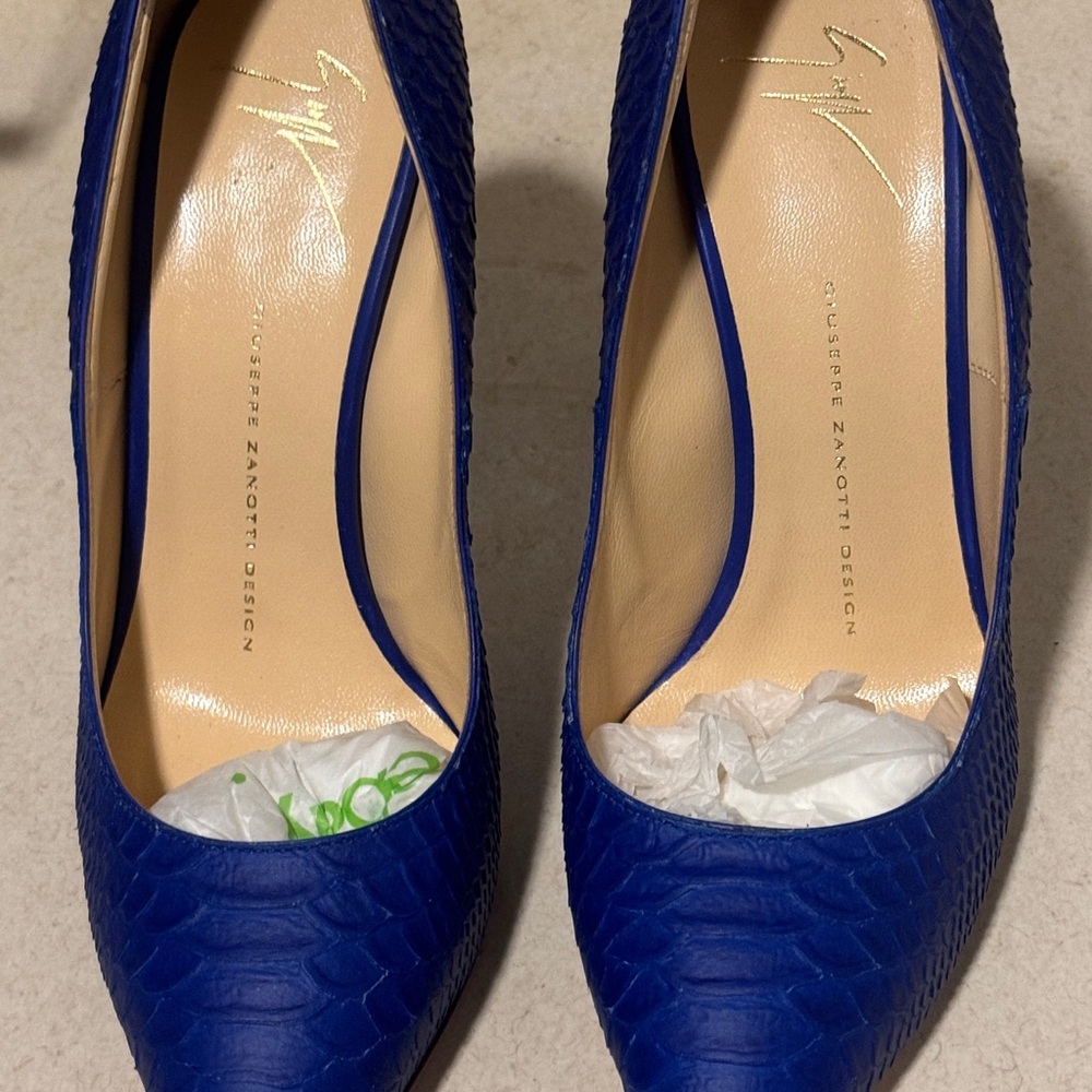 Vintage Authentic Giuseppe Zannoti Vero Cuoio Blue Heels Size (40) EU/US (10)